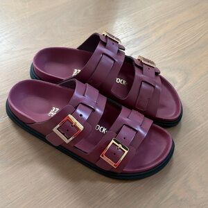 NEW Birkenstock St Barth’s Sandals (Berry Crush)